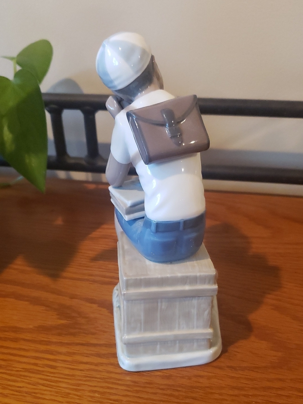 Lladro-Vtg/Retired-" Exam Day" #5250- Porcelain Boy with Books and Dog Sculpture - Picture 4 of 8